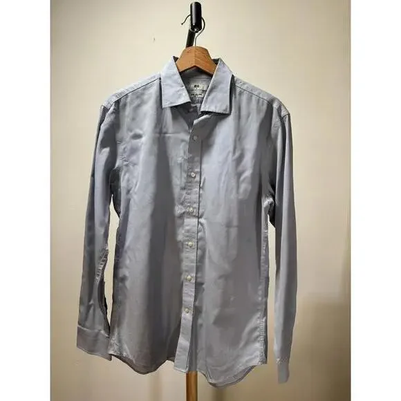 Uniqlo Men's Light Blue Slim Fit Dress Shirt - Picture 2 of 4
